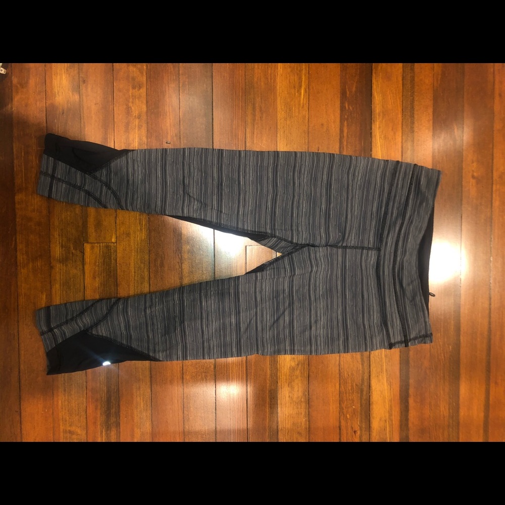 Lululemon leggings size 6